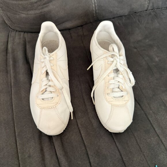 Nike Womens White Leather Cortez Sneakers Size 8 - Picture 3 of 7